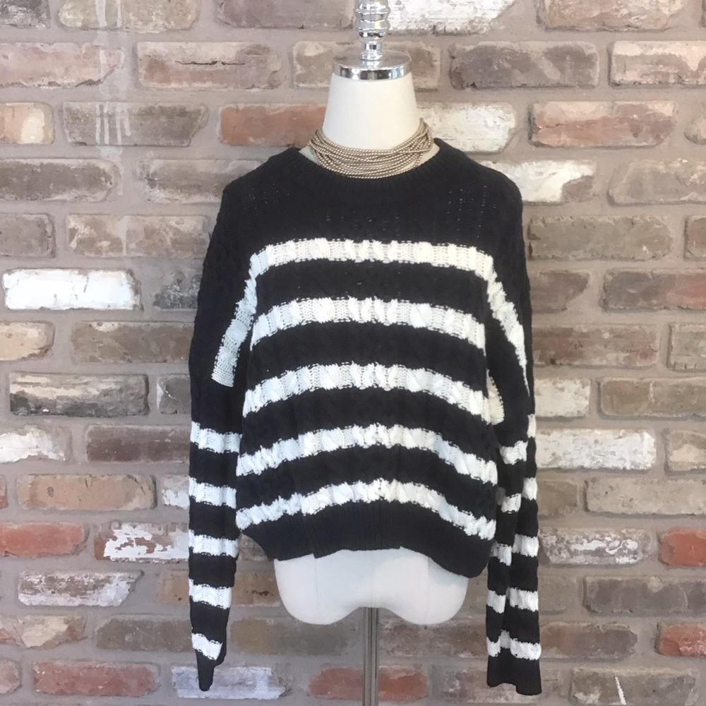 JESSICA SIMPSON Navy White Stripes Pullover Chunky Cable Knit Sweater L NEW - Picture 2 of 7